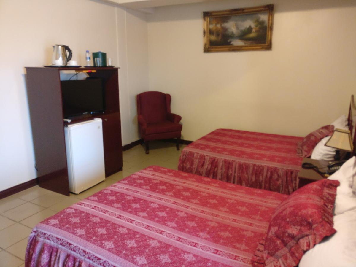 Regency Suites Hotel Georgetown Eksteriør billede